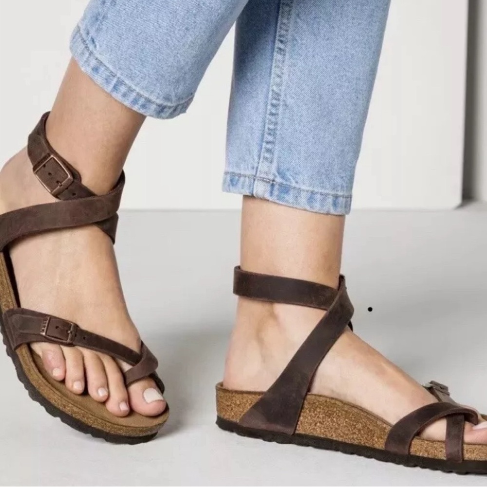 Birkenstock Yara sandal 42 new condition